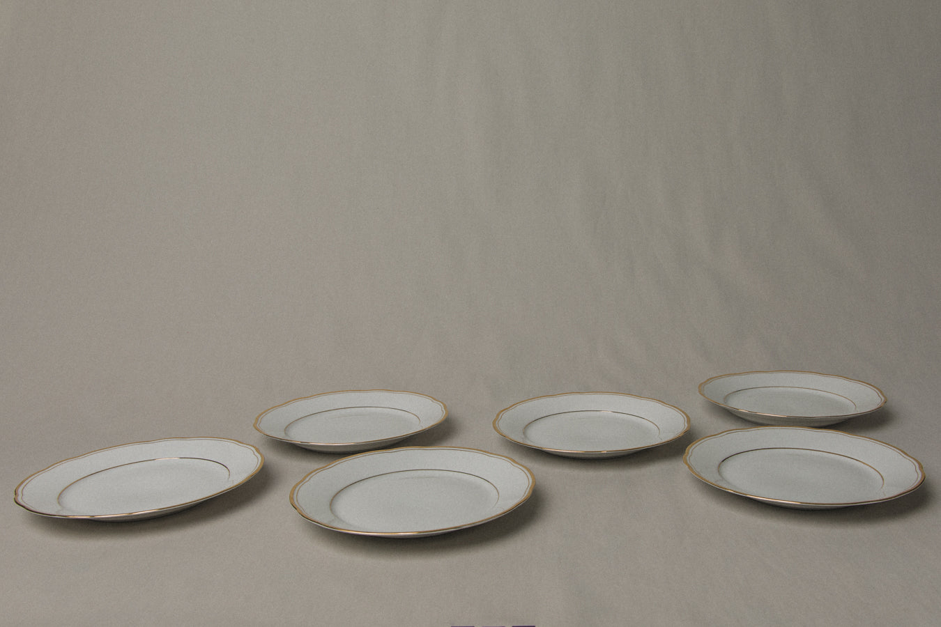 Set of six vintage porcelain SIDE PLATES with gold stripe _ 1243