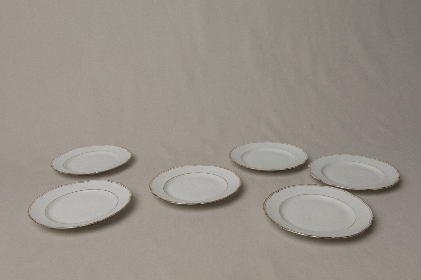 Set of six vintage porcelain SIDE PLATES with gold stripe _ 1244
