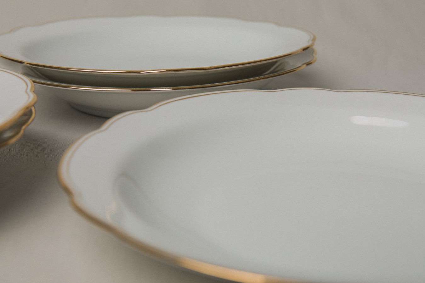 Set of six vintage porcelain SOUP PLATES with gold stripe _ 1245