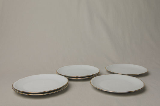 Set of six vintage porcelain DINNER PLATES with gold stripe _ 1246