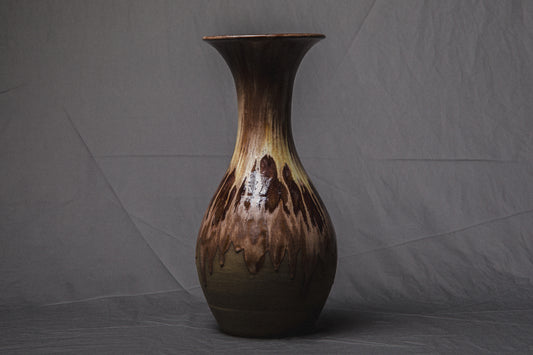 Large VASE by Éva Bod _ 899R