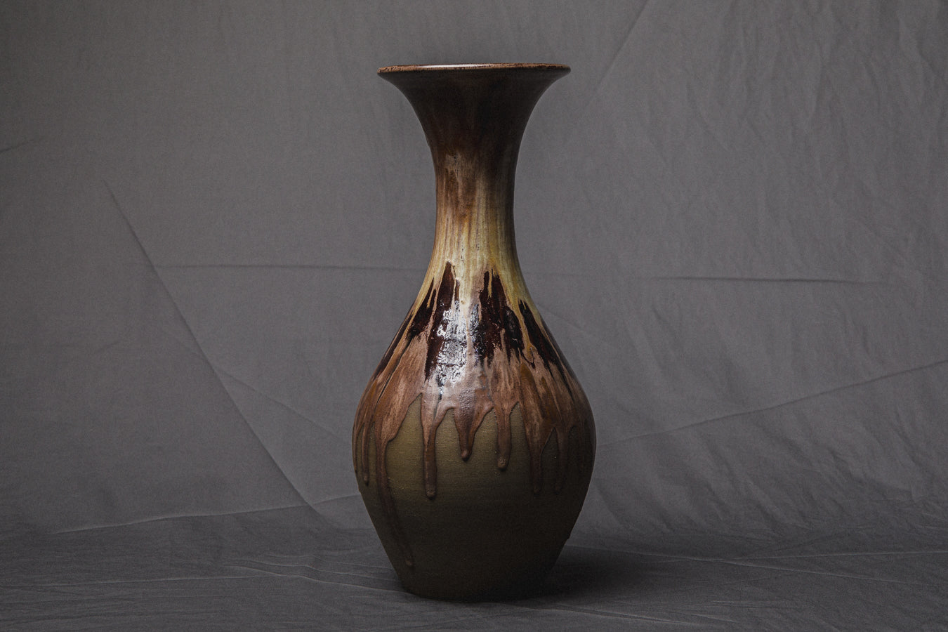 Large VASE by Éva Bod _ 900