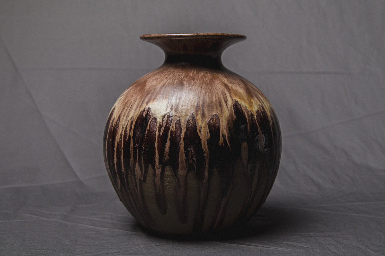 Sphere VASE by Éva Bod _ 904