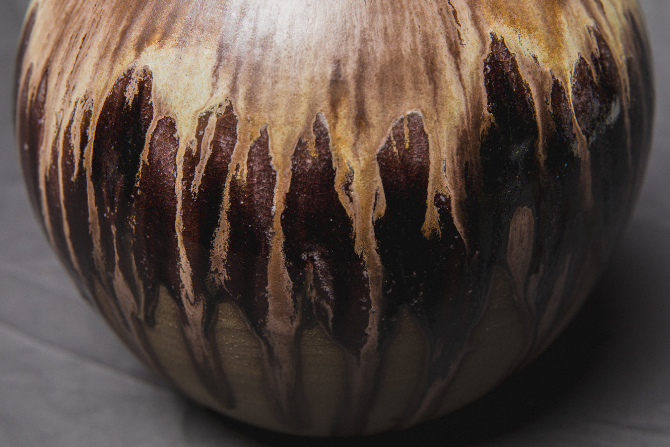 Sphere VASE by Éva Bod _ 904