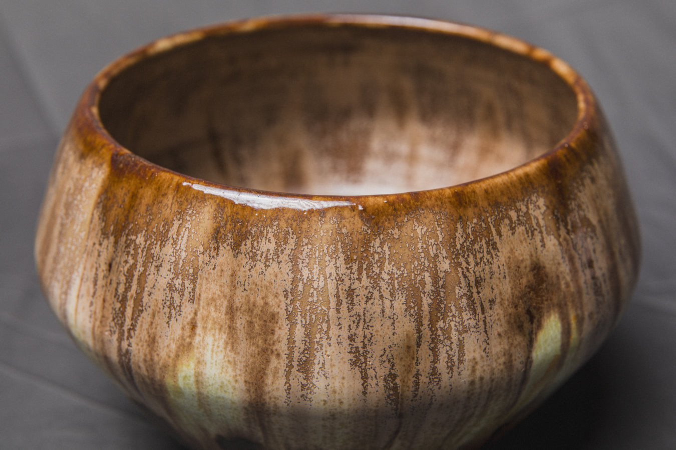 Signed POT by Éva Bod