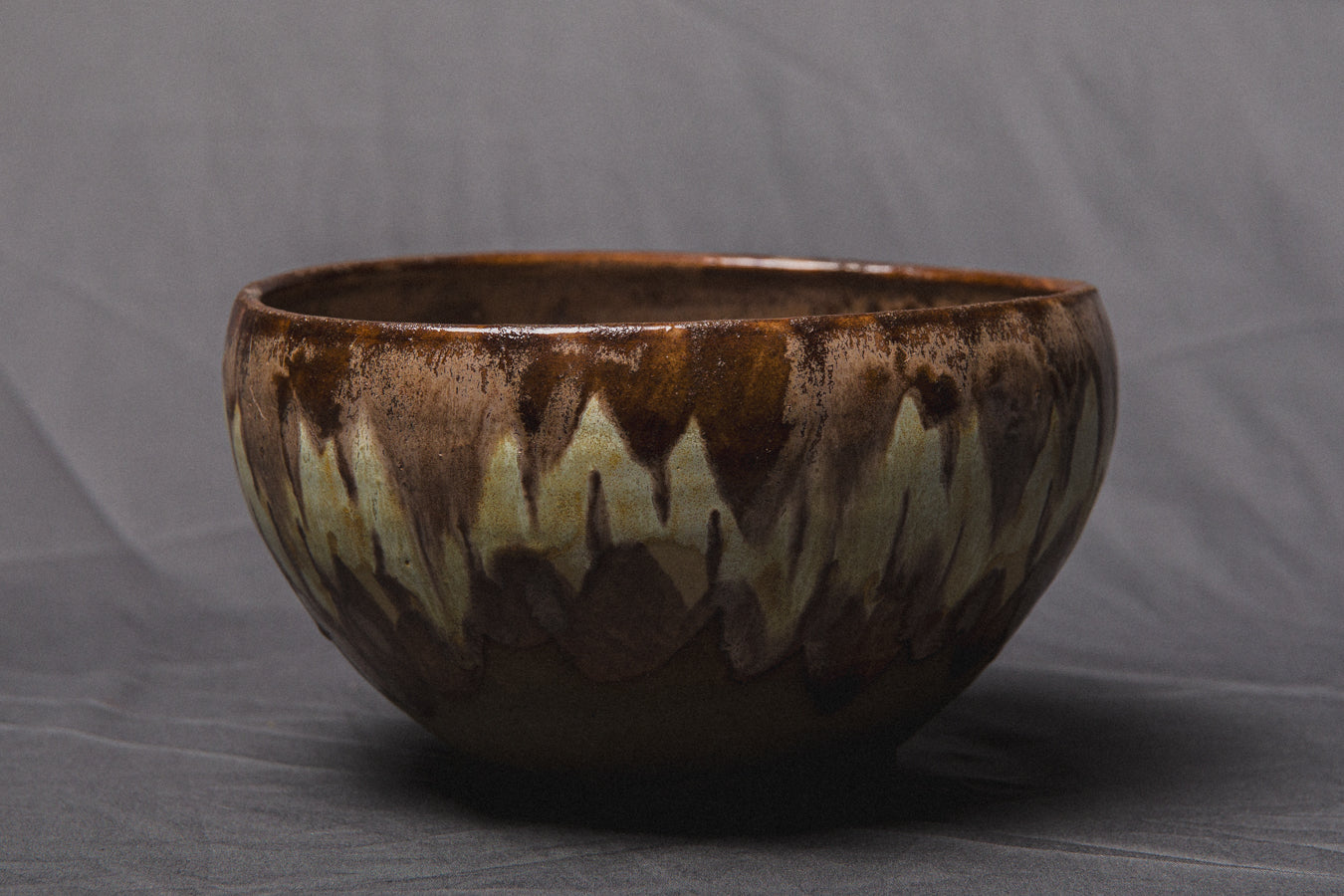 Signed BOWL by Éva Bod