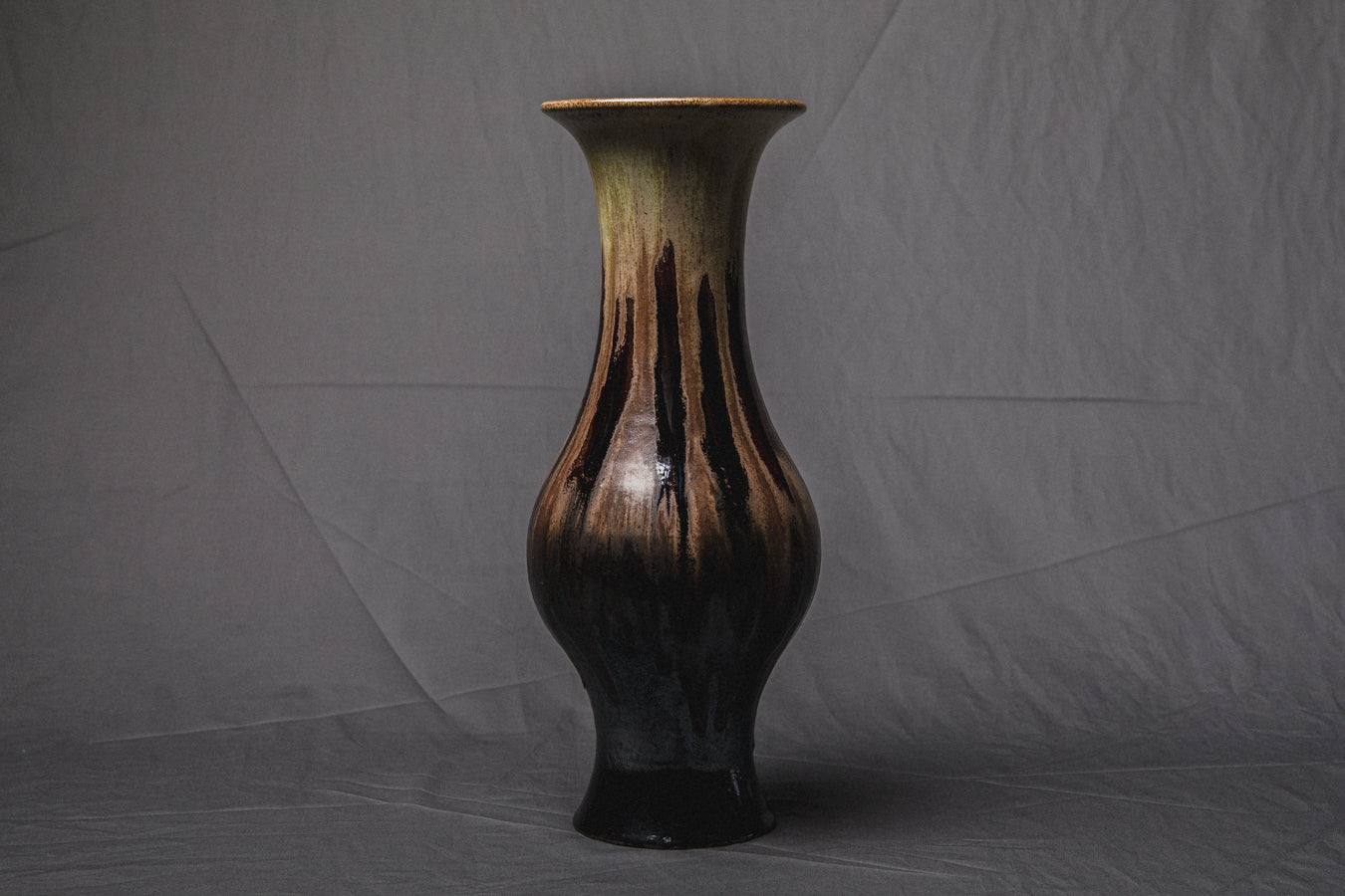 Large VASE by Éva Bod _ 909R