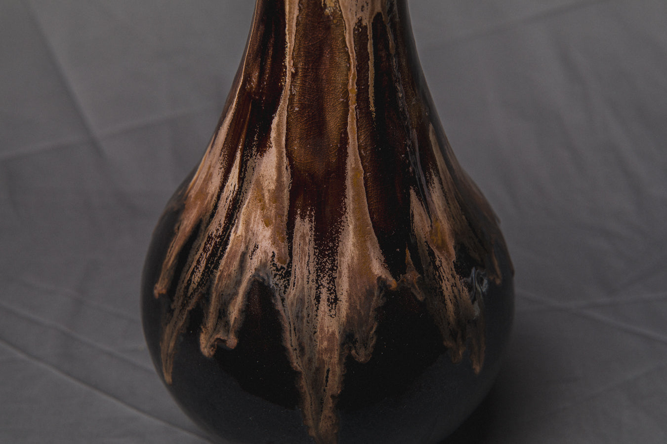 Large VASE by Éva Bod _ 910