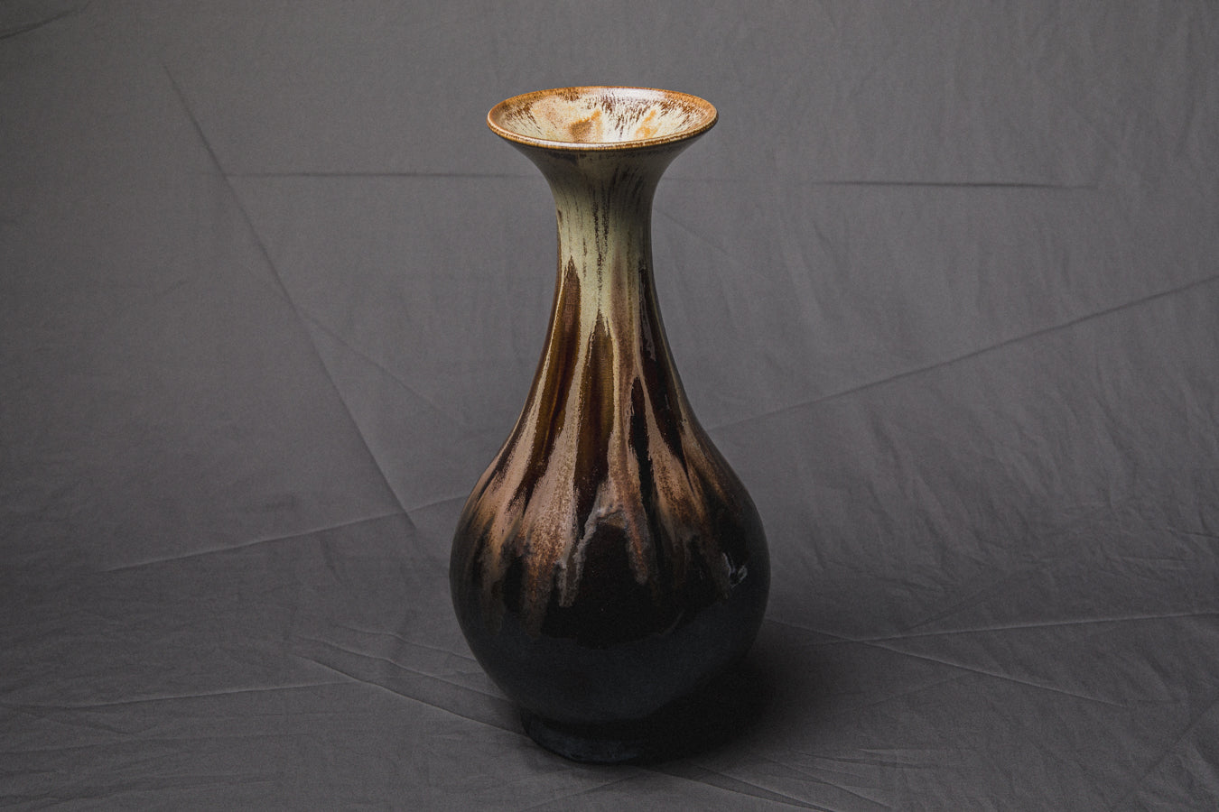 Large VASE by Éva Bod _ 911R