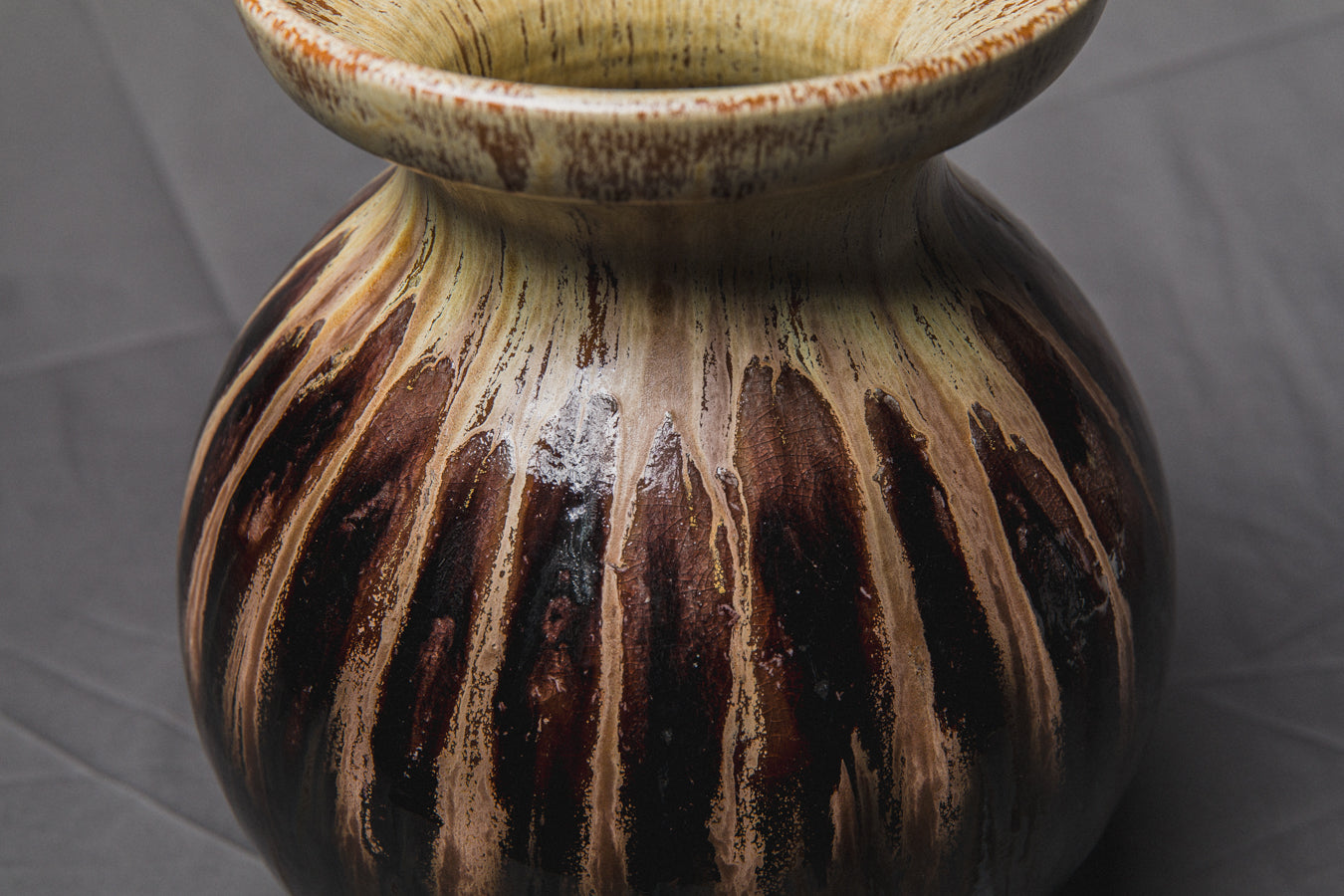 Sphere VASE by Éva Bod _ 913