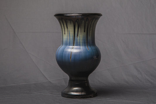 FOOTED VASE by Éva Bod