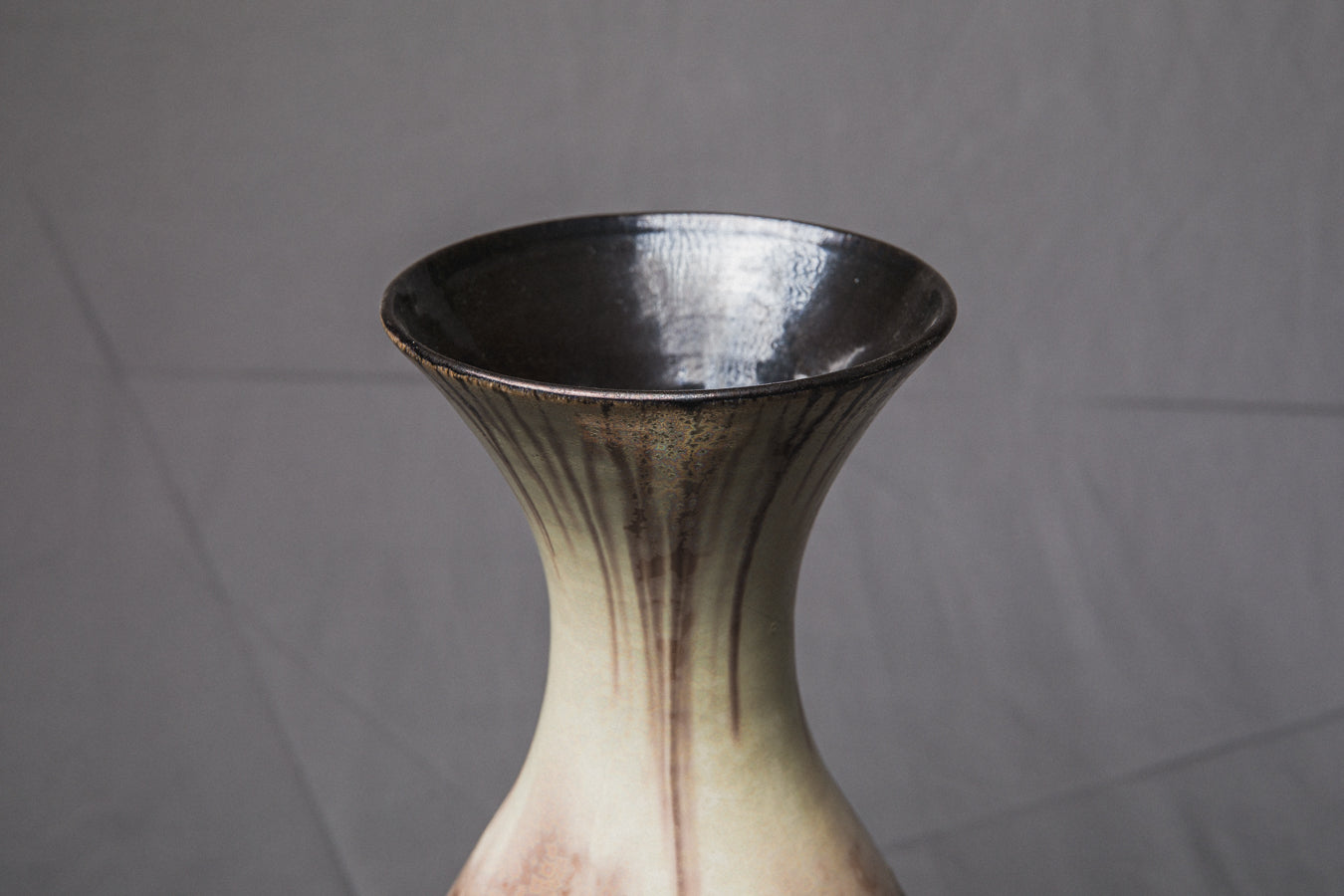 Large VASE by Éva Bod _ 918R