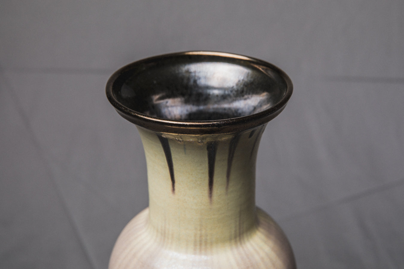 Large VASE by Éva Bod _ 919