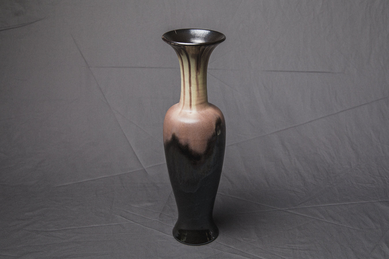 Large VASE by Éva Bod _ 920