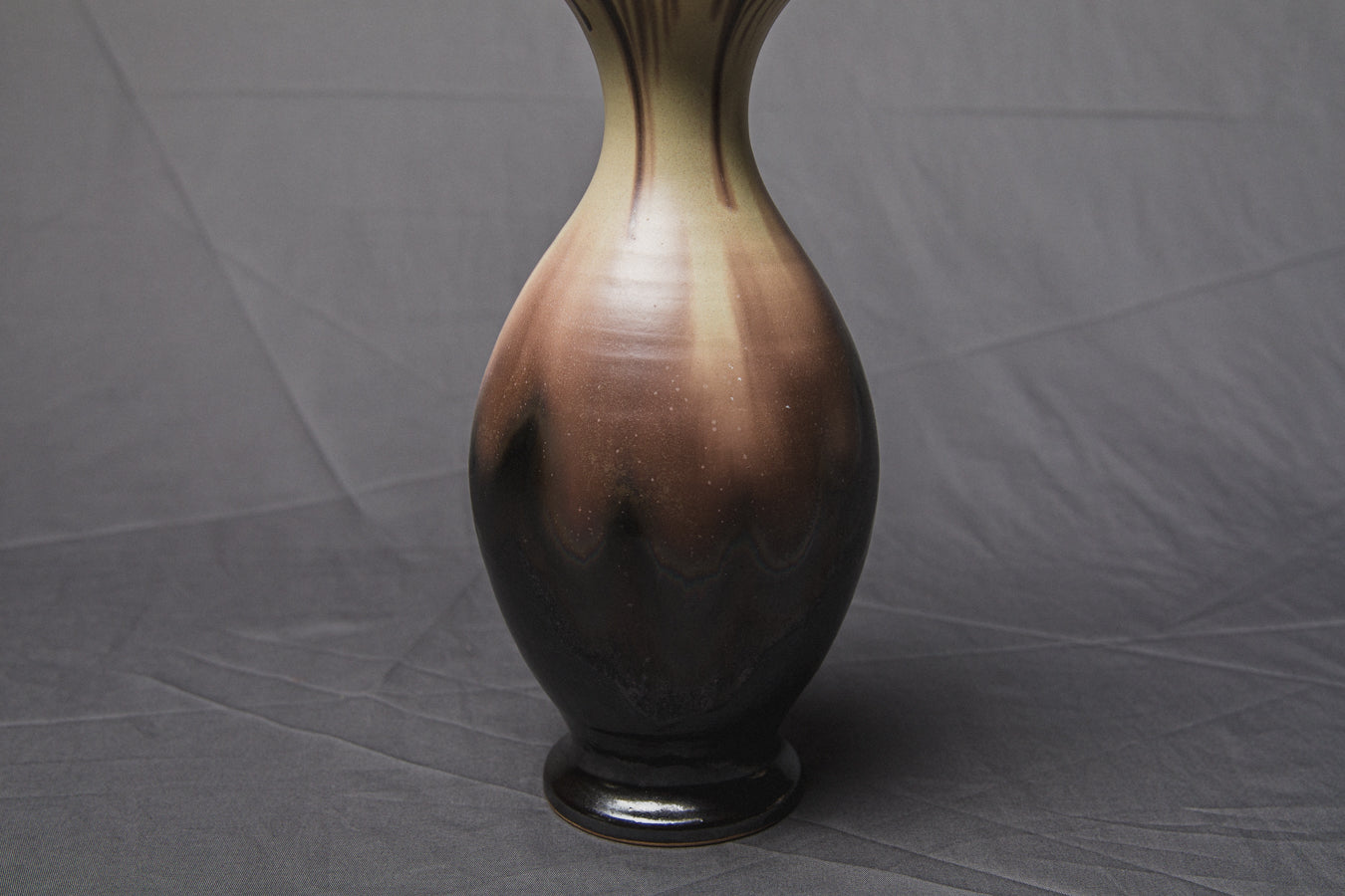 VASE by Éva Bod _ 921