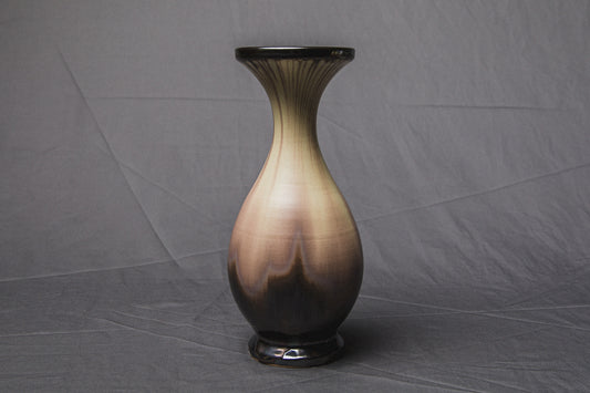 VASE by Éva Bod _ 922