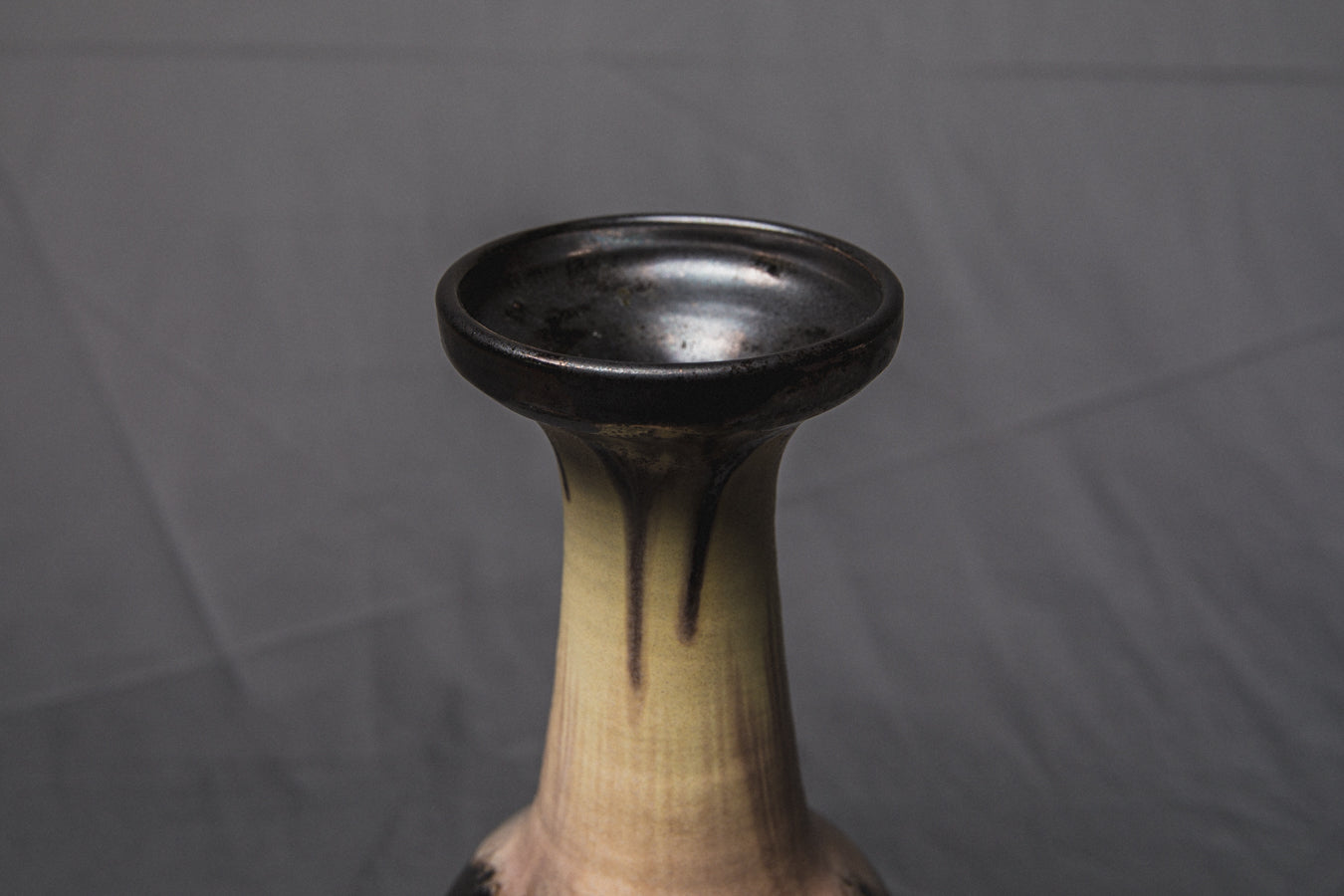 VASE by Éva Bod _ 923