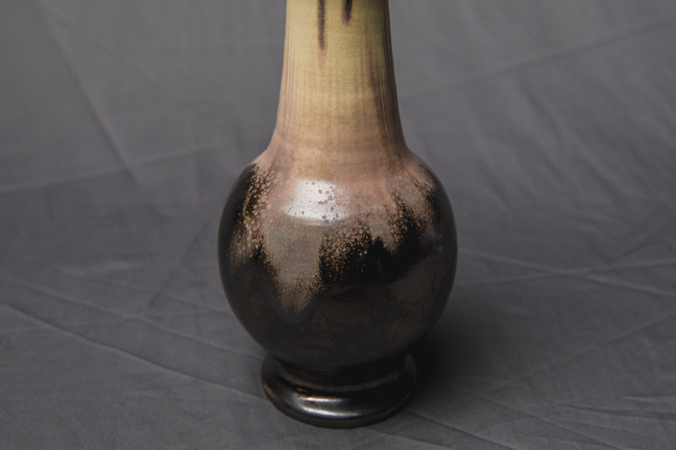 VASE by Éva Bod _ 923