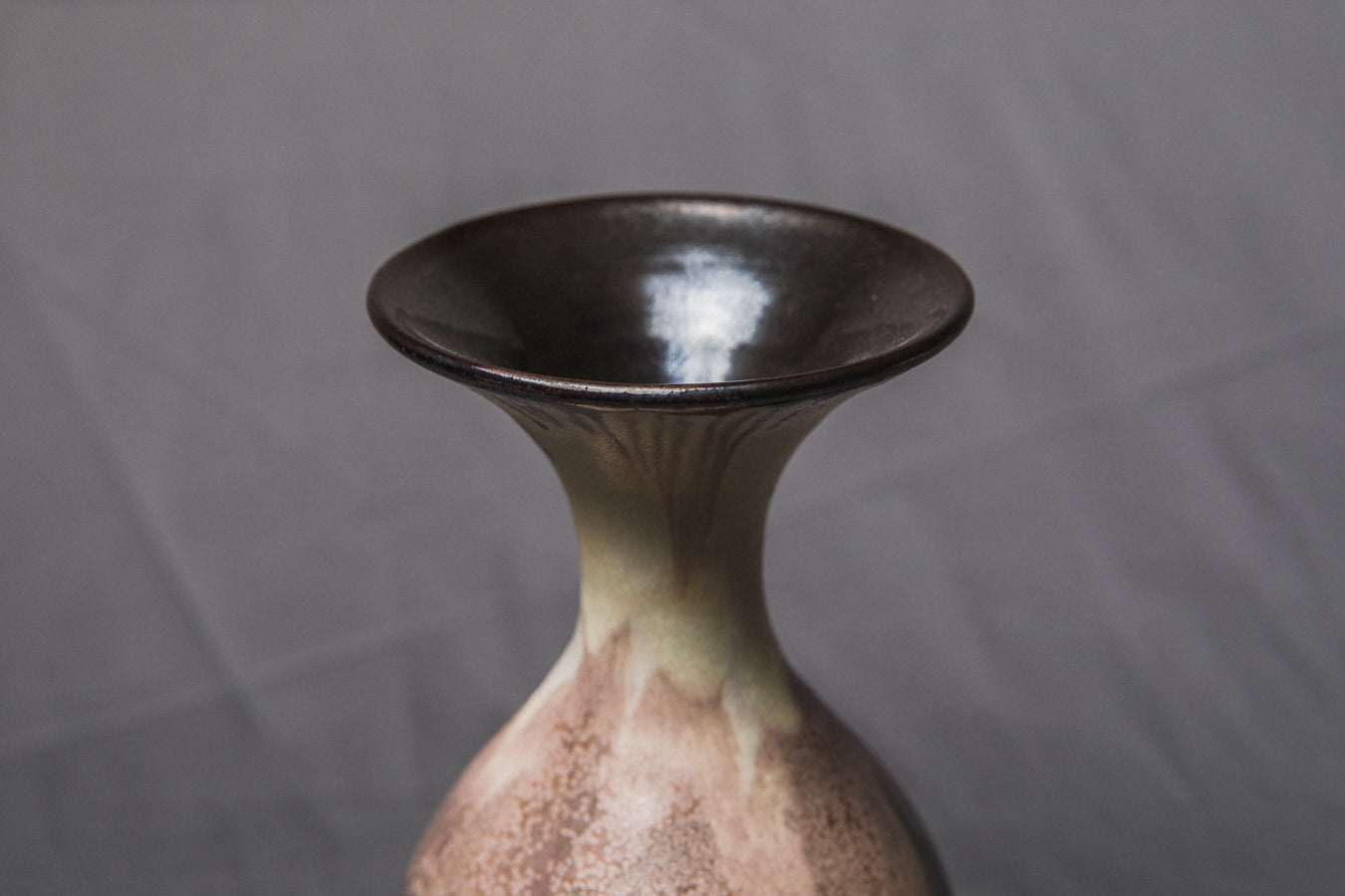 VASE by Éva Bod _ 924