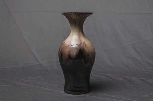 VASE by Éva Bod _ 926