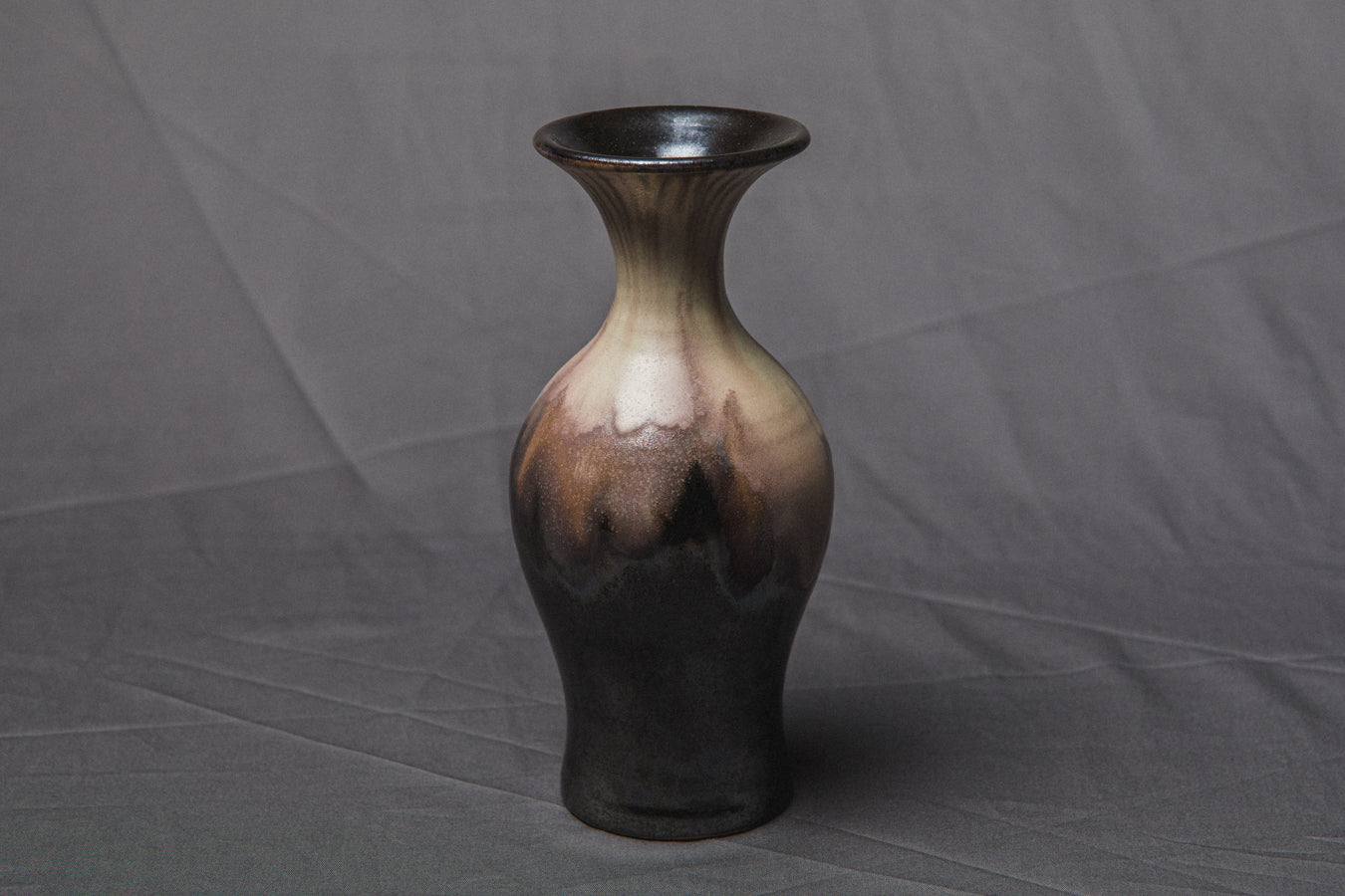 VASE by Éva Bod _ 926