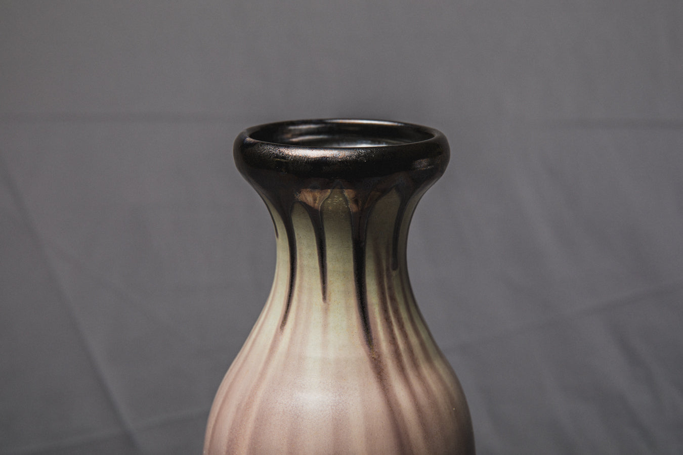 VASE by Éva Bod _ 927