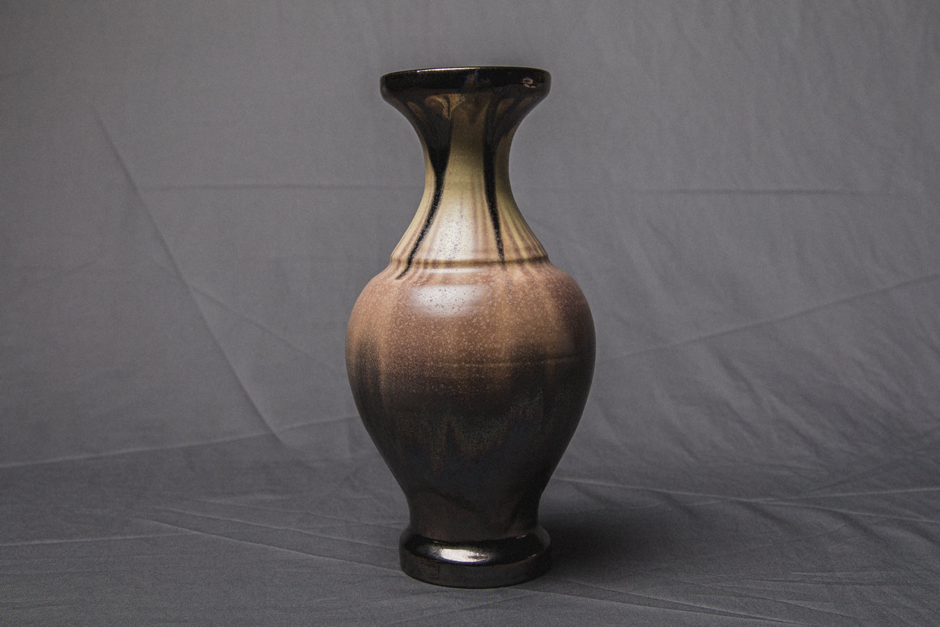 VASE by Éva Bod _ 928