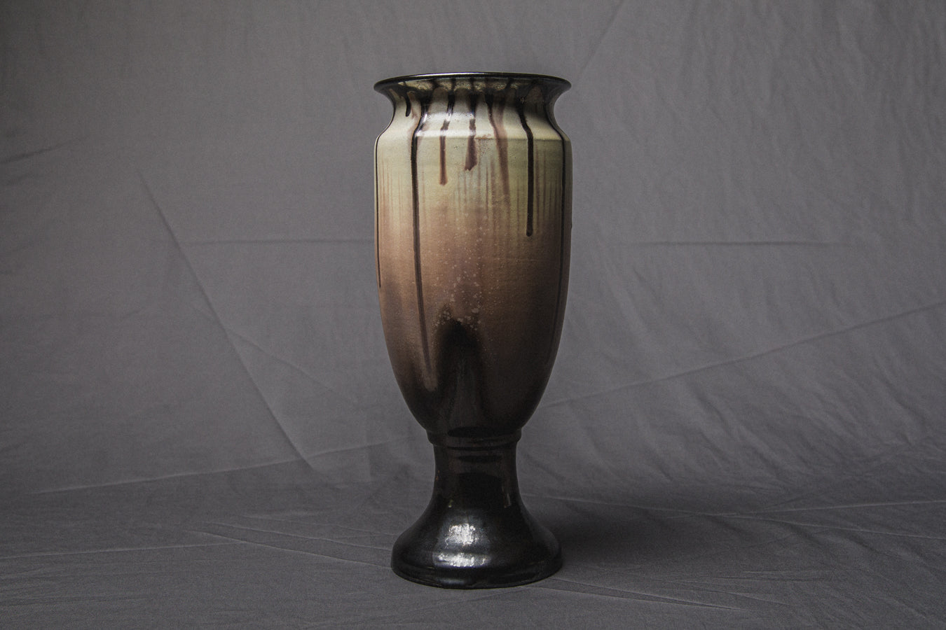 Urn VASE by Éva Bod _ 931