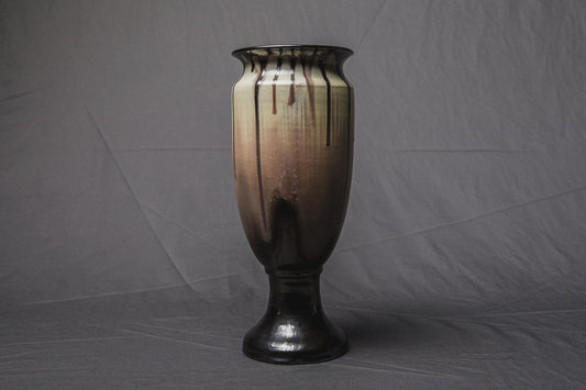 Urn VASE by Éva Bod _ 931
