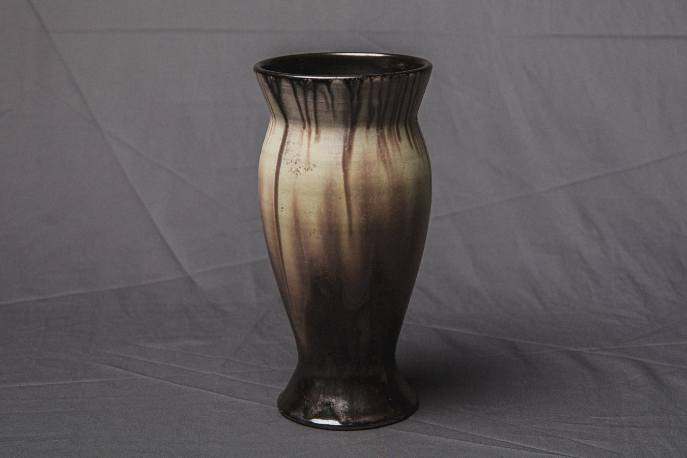 Urn VASE by Éva Bod _ 932
