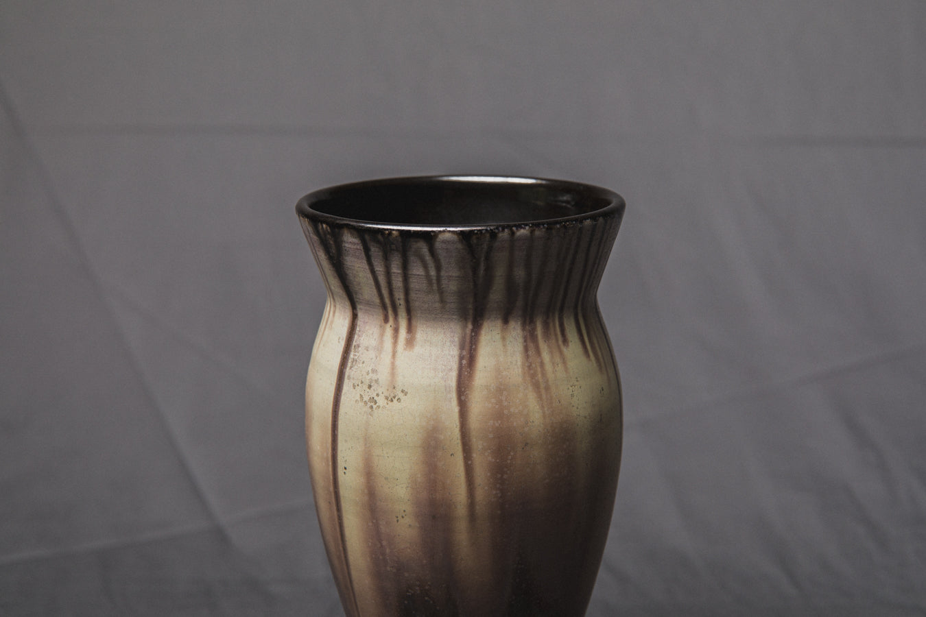 Urn VASE by Éva Bod _ 932