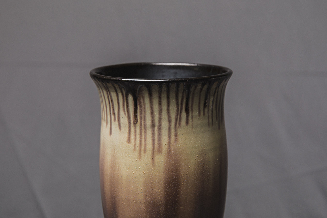 Urn VASE by Éva Bod _ 933