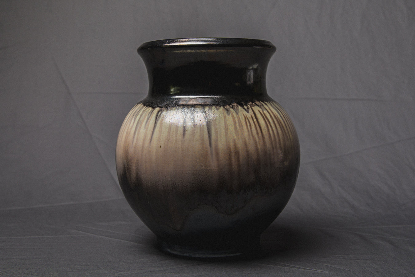 Sphere VASE by Éva Bod _ 935