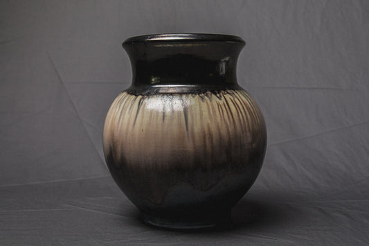 Sphere VASE by Éva Bod _ 935