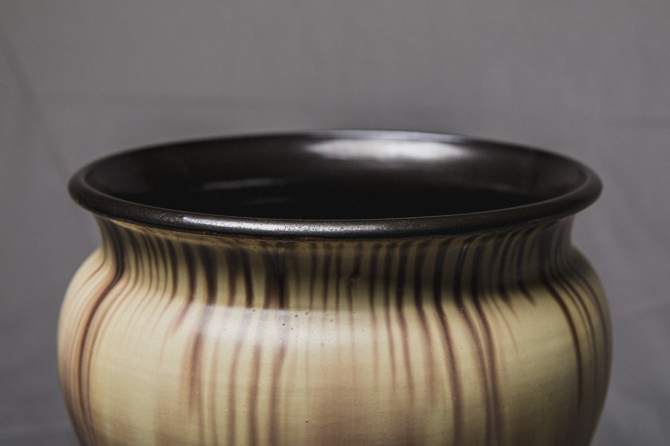 POT by Éva Bod _ 938