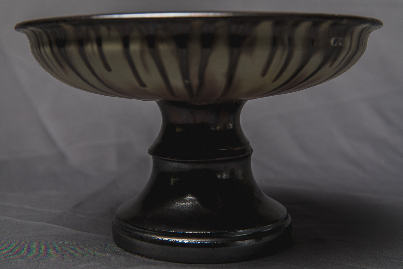 FOOTED BOWL by Éva Bod _ 941