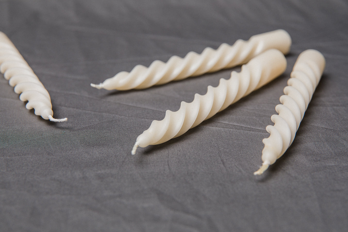 Pack of six spiral CANDLE large