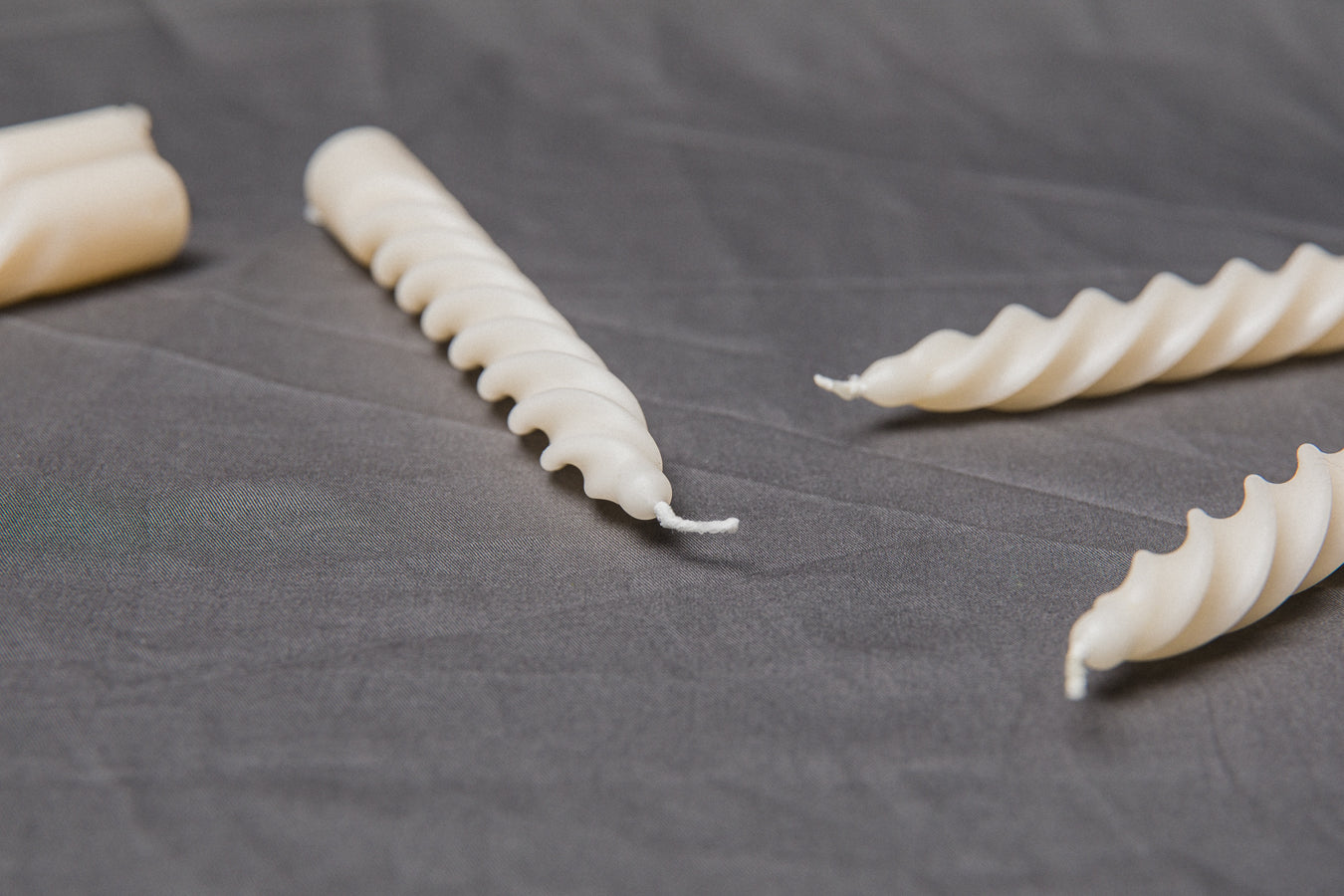 Pack of six spiral CANDLE large