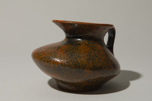 Handled VASE _ 795