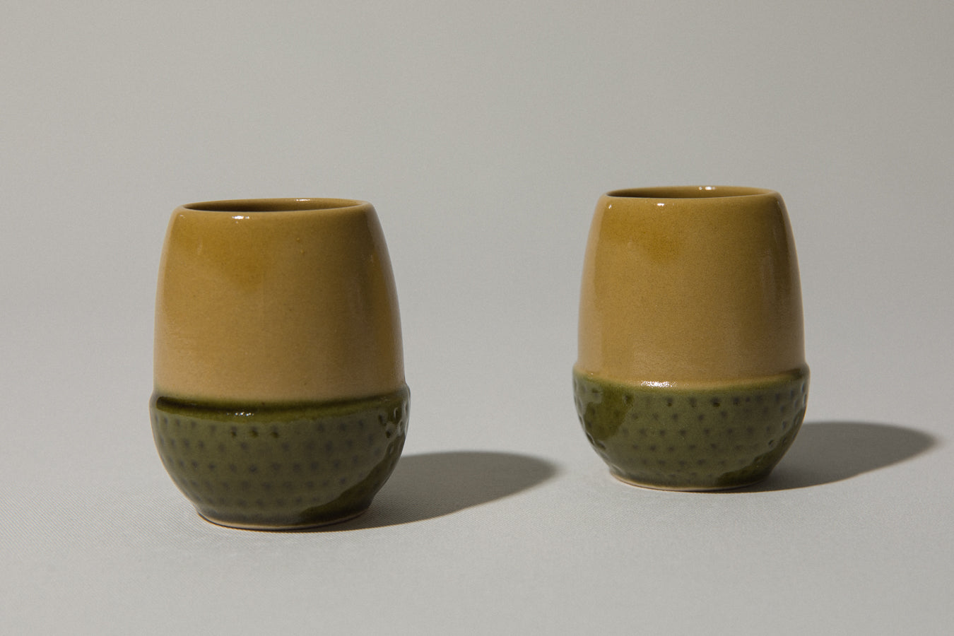Set of two acorn TUMBLERS _ 845