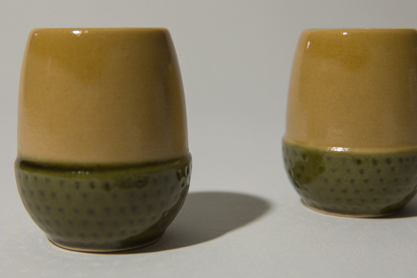 Set of two acorn TUMBLERS _ 845