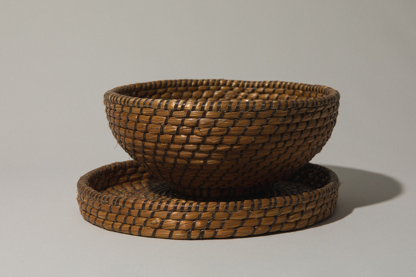 Large lidded STORAGE BASKET