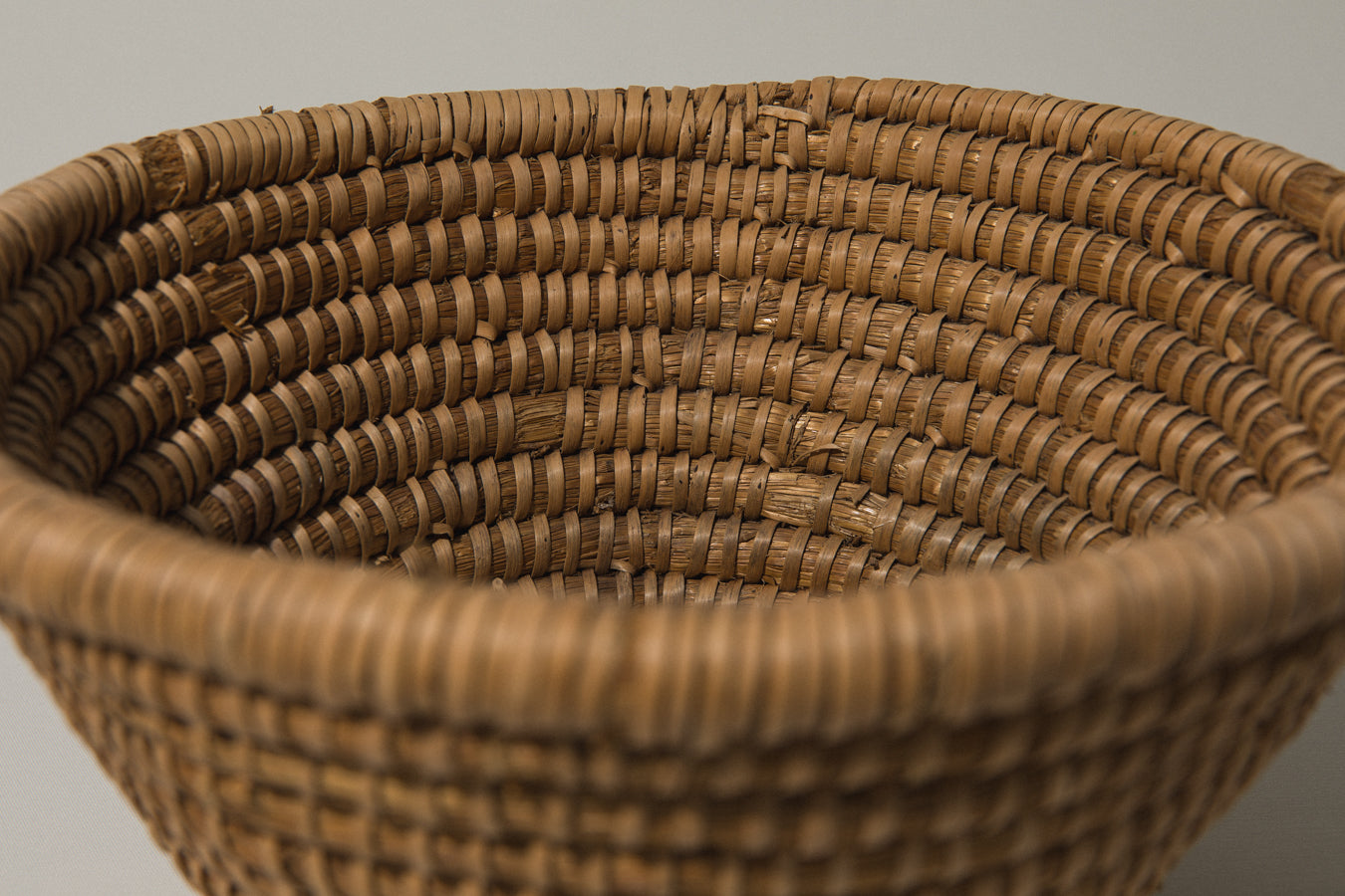 BASKET with textile-trimmed base
