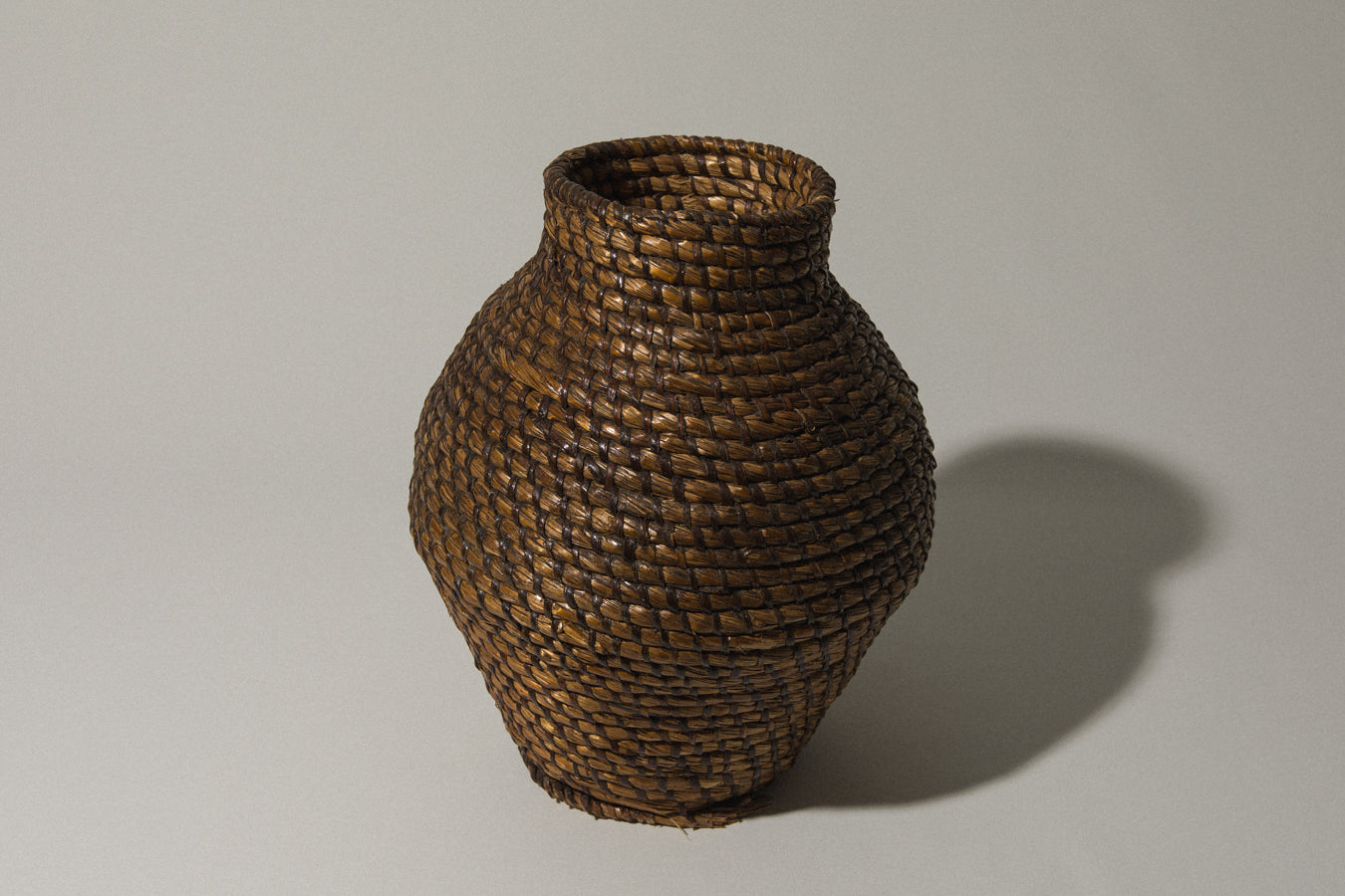 KÓPIC _ large roof thatch STORAGE BASKET