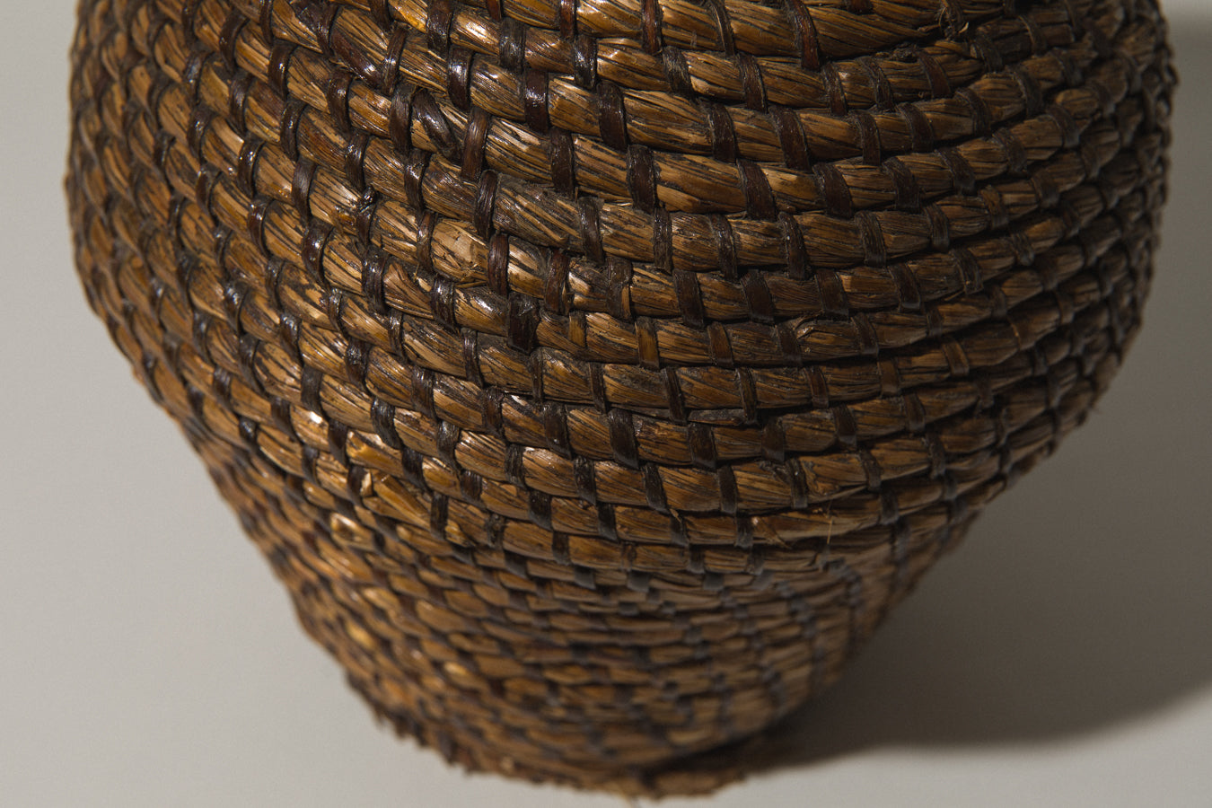 KÓPIC _ large roof thatch STORAGE BASKET