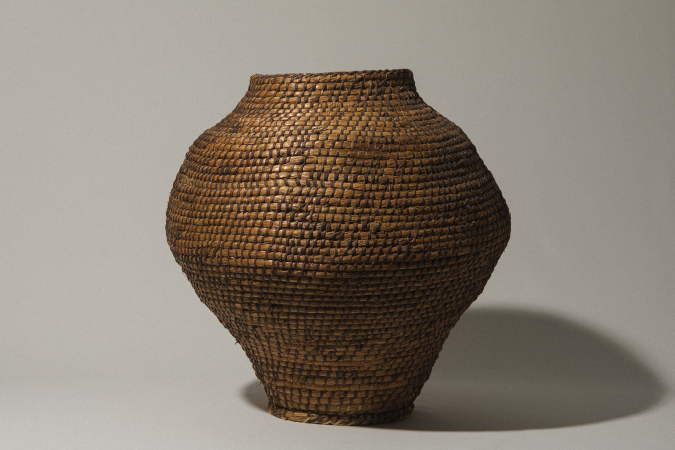 KÓPIC _ large roof thatch STORAGE BASKET