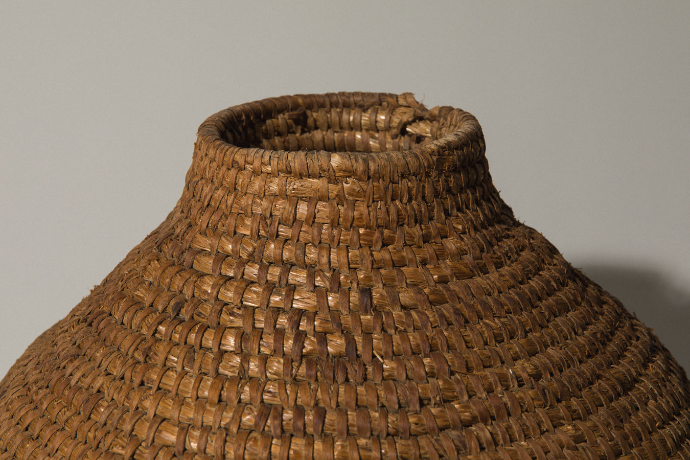 KÓPIC _ large roof thatch STORAGE BASKET