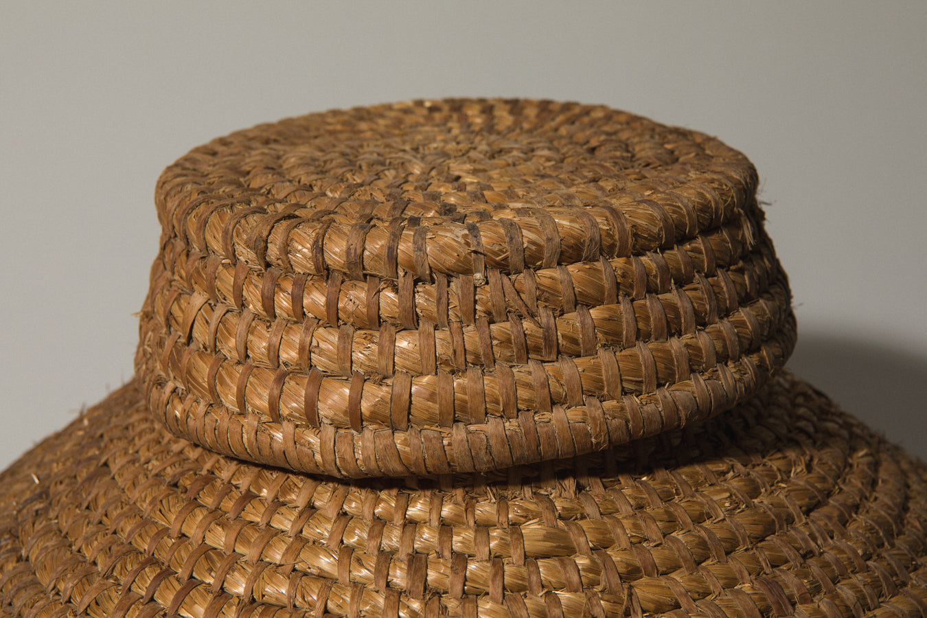 KÓPIC _ large roof thatch STORAGE BASKET