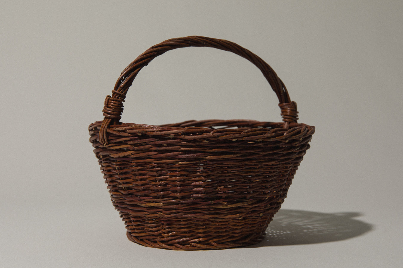 Wicker BASKET with handle