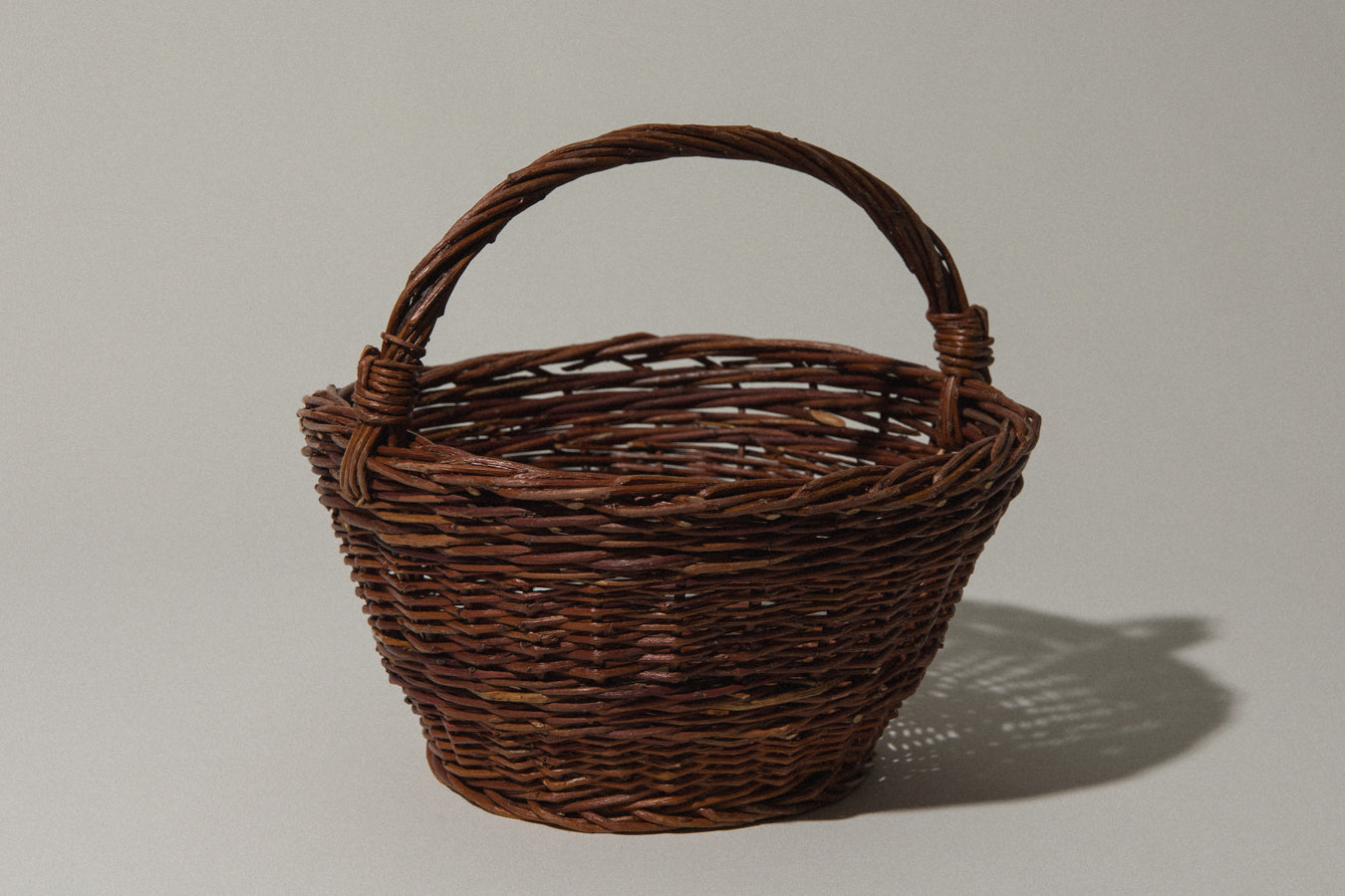 Wicker BASKET with handle